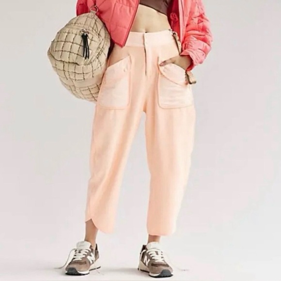 FP movement Timko Pants Peach Cropped Women's NWT - Picture 1 of 2